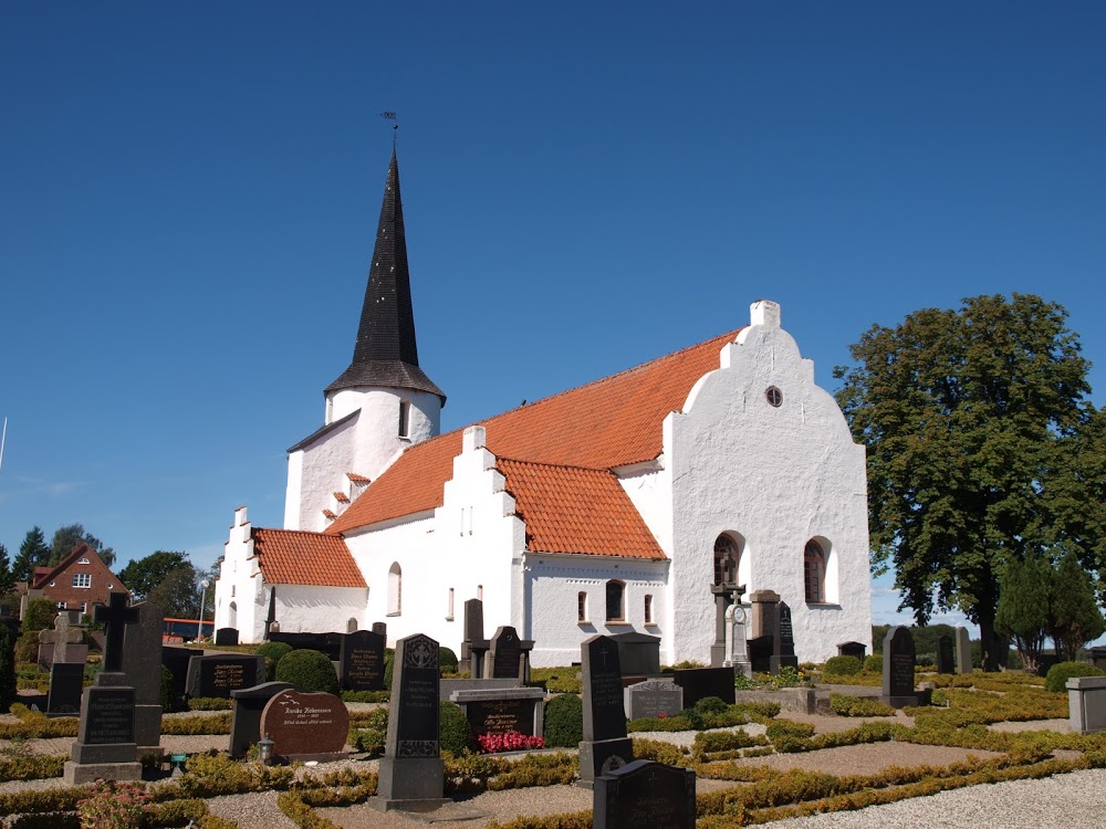 Everlövs Kyrkogård